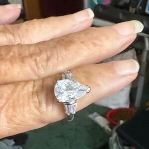 Elegant Silver Women's Ring